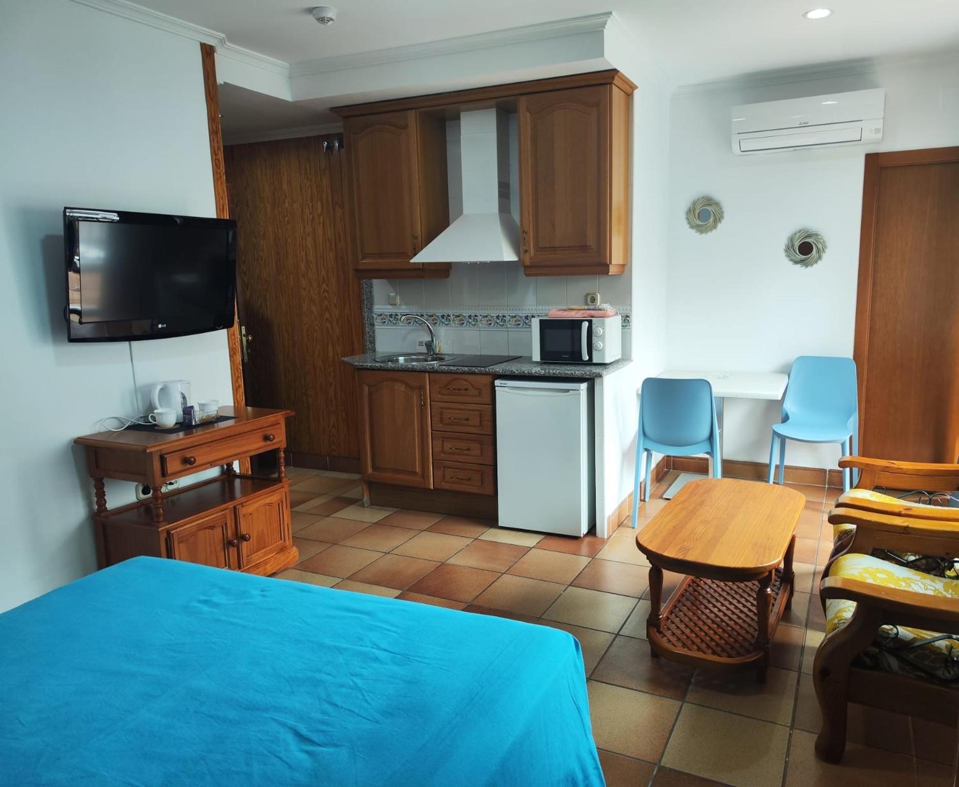 Apartamentos Leonor Carihuela Torremolinos Zewnętrze zdjęcie