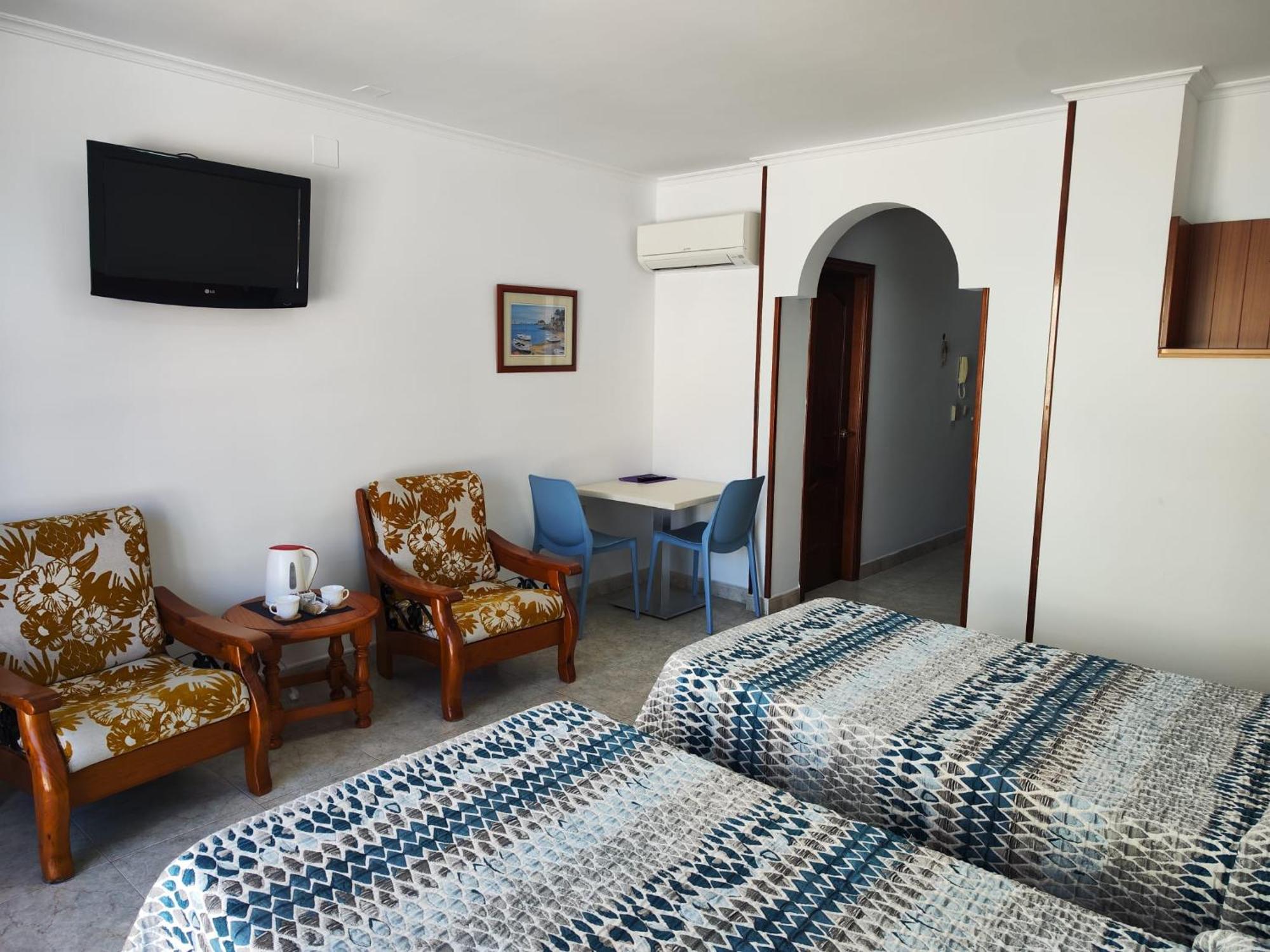Apartamentos Leonor Carihuela Torremolinos Zewnętrze zdjęcie