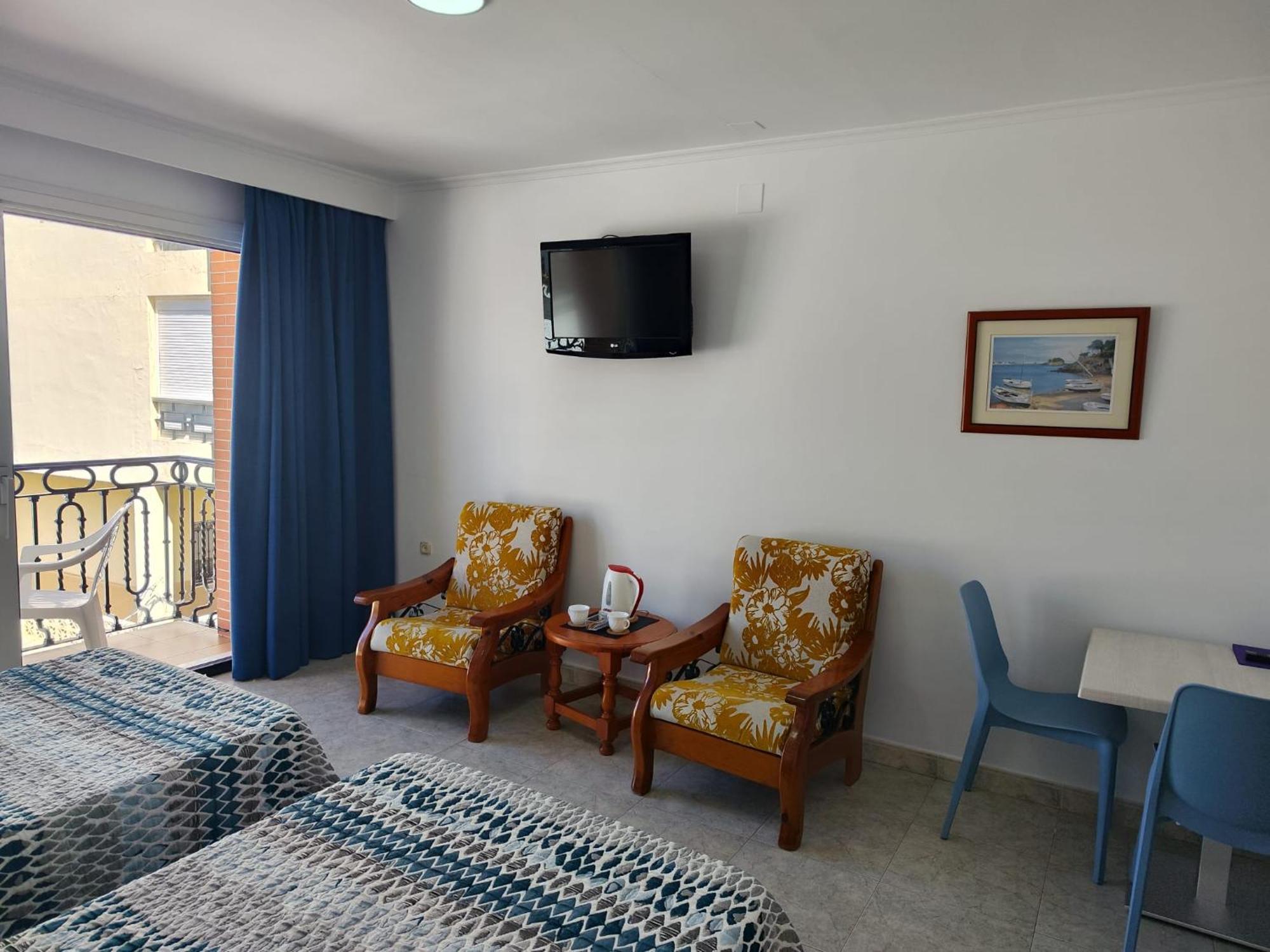 Apartamentos Leonor Carihuela Torremolinos Zewnętrze zdjęcie