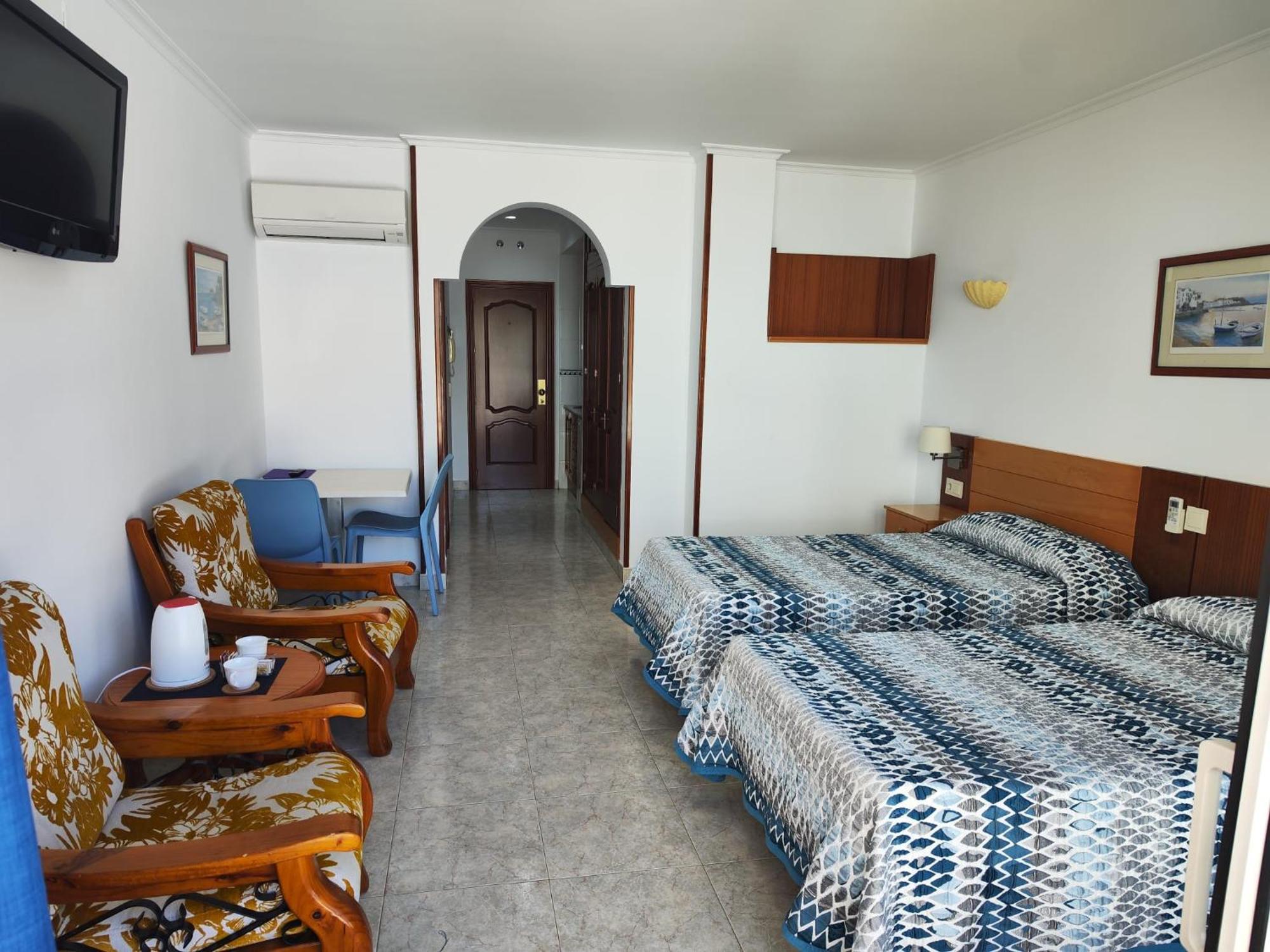 Apartamentos Leonor Carihuela Torremolinos Zewnętrze zdjęcie