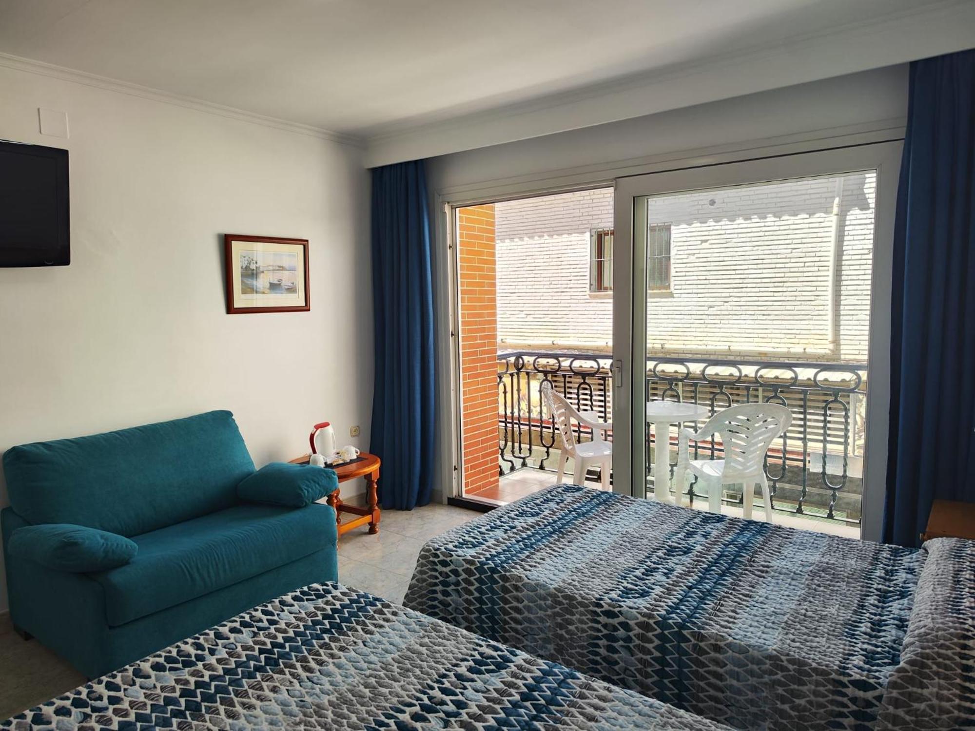 Apartamentos Leonor Carihuela Torremolinos Zewnętrze zdjęcie